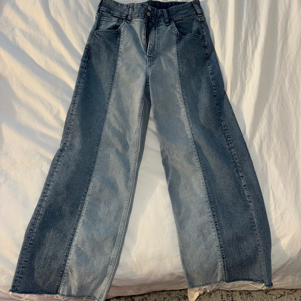 GAP Blue Flare Wide Leg Jeans with Modern Design